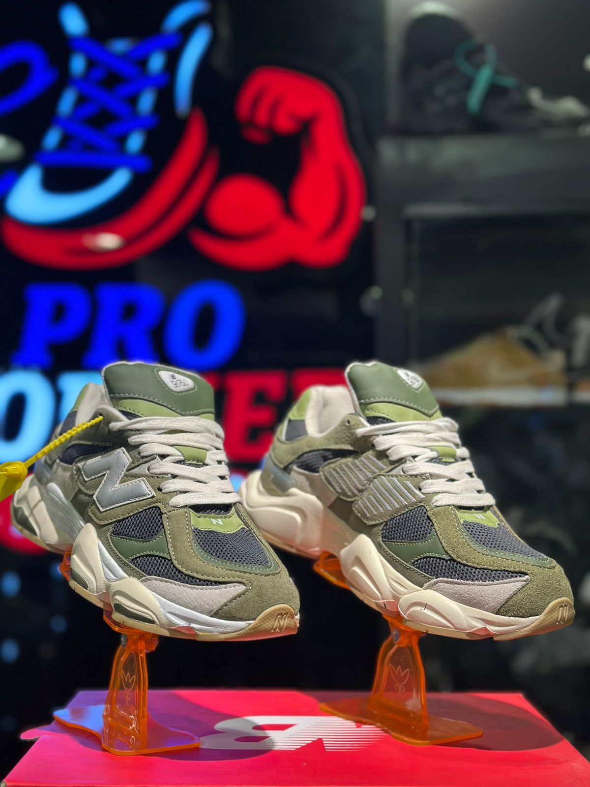New Balance 9060 Olive